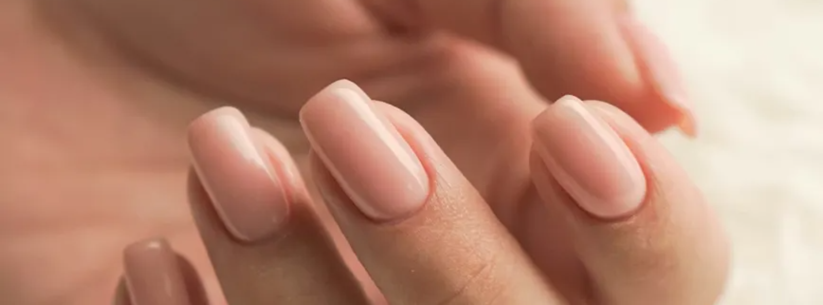 Nageldesign und Schellack